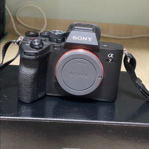 소니 a7m4