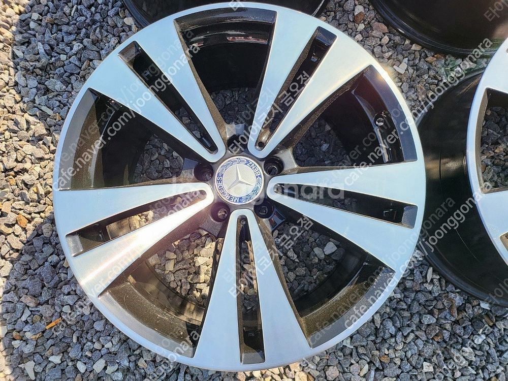 19인치 벤츠 CLS350 건메탈폴리쉬 순정휠 1대분--6
