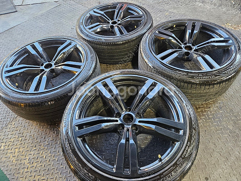 20인치 BMW 7시리즈 648M 유광블랙 중고휠타이어...--0