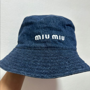 미우미우 버킷햇 m