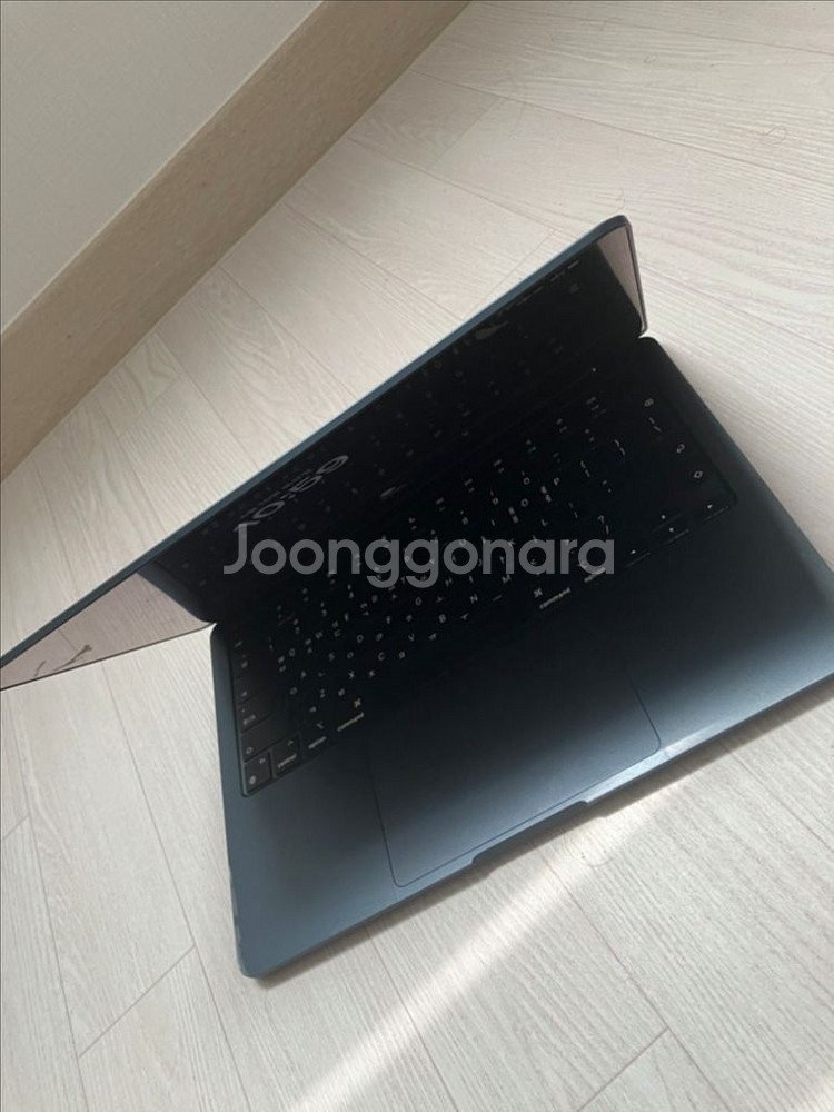 맥북에어13 m3 16/256--1