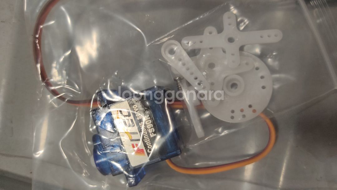 서보모터 sg90 fs90r 배터리홀더 DC모터 새상품--1