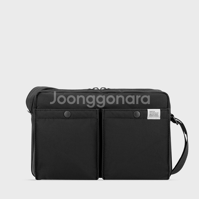 (새제품) 스위치 시티보이즈 크로스백 블랙 팔아요!--0