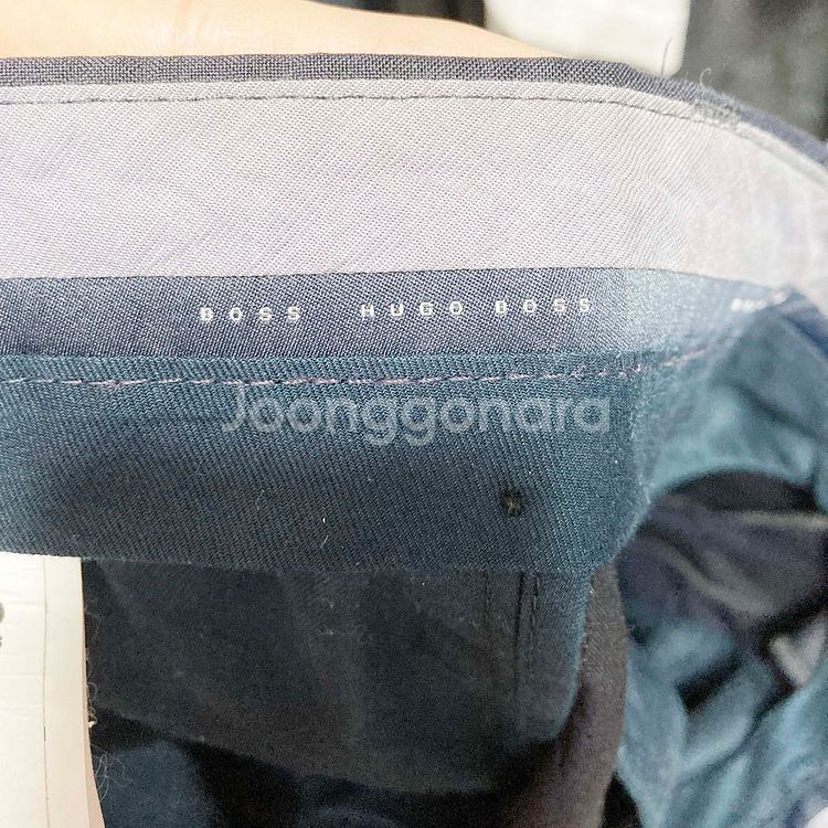휴고보스 남성정장세트 네이비 상100 하33 진스센스--7