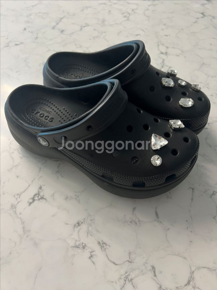 크록스 클래식 클로그 우먼--2