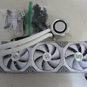 리안리 GALAHAD AIO 360 RGB 유니팬 교체