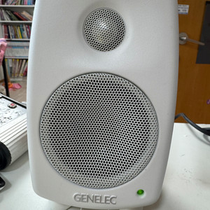 제네렉 8010 화이트