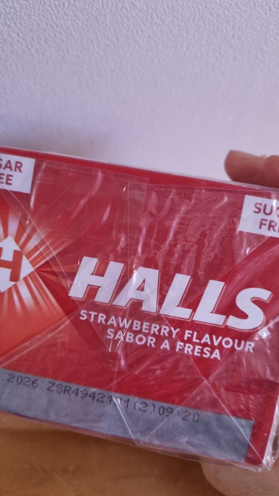 [스페인직구] HALLS 스트로베리 무설탕 캔디 20개