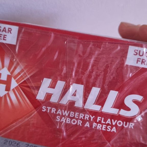 [스페인직구] HALLS 스트로베리 무설탕 캔디 20개