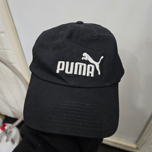 PUMA 푸마 볼캡 모자! 블랙 & 화이트 볼캡 모자!
