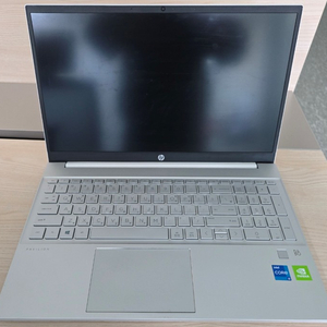HP Pavilion 15-eg0114TX