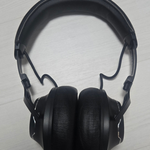 JBL club one 블루투스 헤드폰