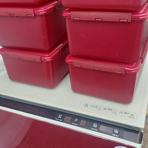 LG김치냉장고 김치통포함 배송포함가능