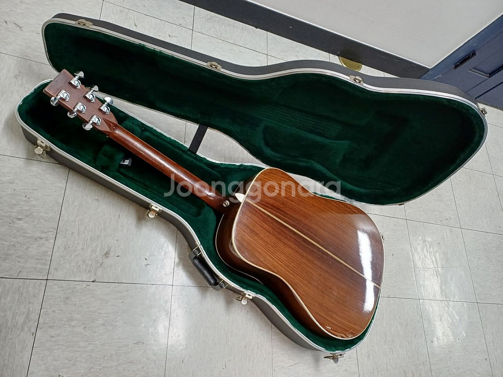 Martin hd28--2