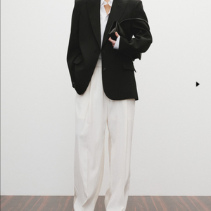렉토 블랙 울 테일러드 재킷 S (1회착용)