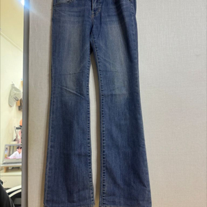 게스 진 부츠컷 청바지