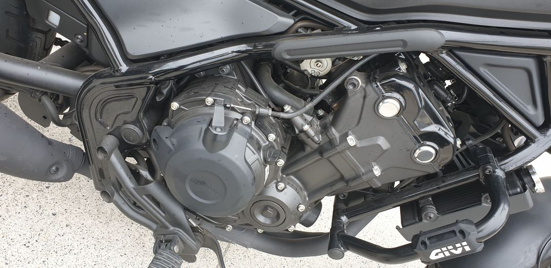 오토바이 혼다(레블500)블랙 이미지