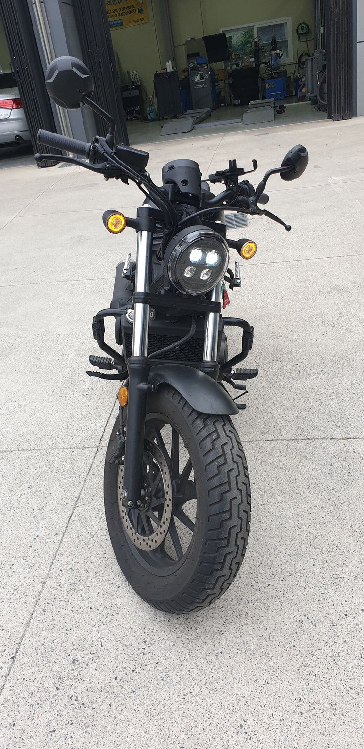 오토바이 혼다(레블500)블랙 이미지