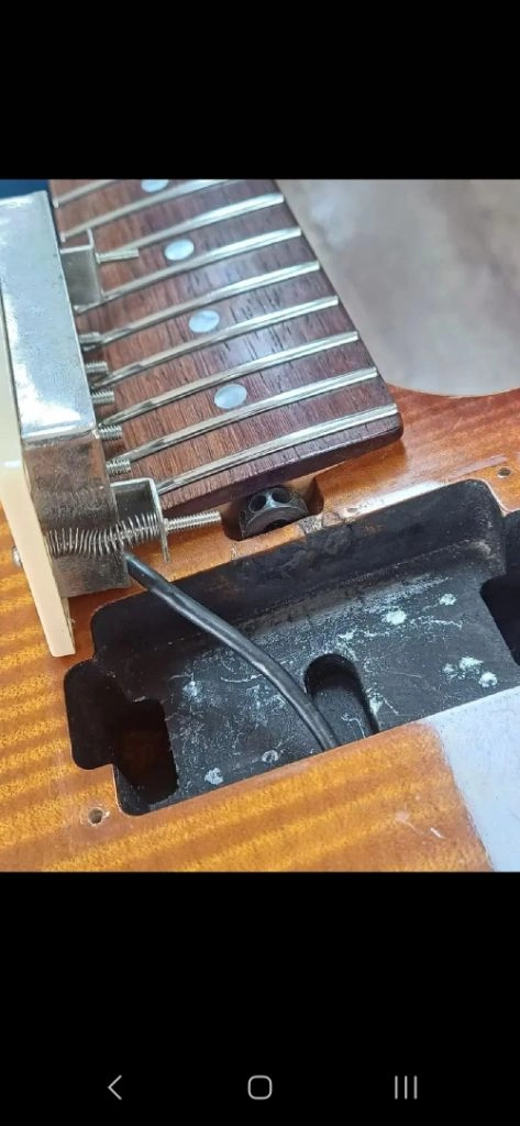 Michael Tuttle Tuned T 이미지