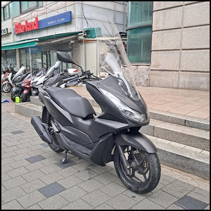 엔진성능이 좋은 PCX125 배달용 중고오토바이 21년