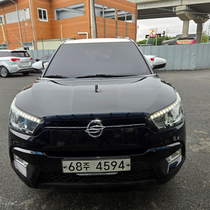 16년식 티볼리 디젤2WD VX 오토 차량