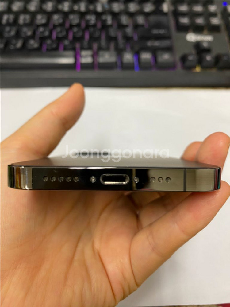 아이폰12프로 그래파이트 외관SS급 128GB 멍1개--7