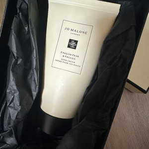 조말론 잉글리쉬 페어 앤 프리지아 핸드크림 50ml