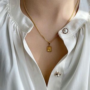 써지컬스틸 새상품 블루,댄싱오렌지스톤 스퀘어 목걸이