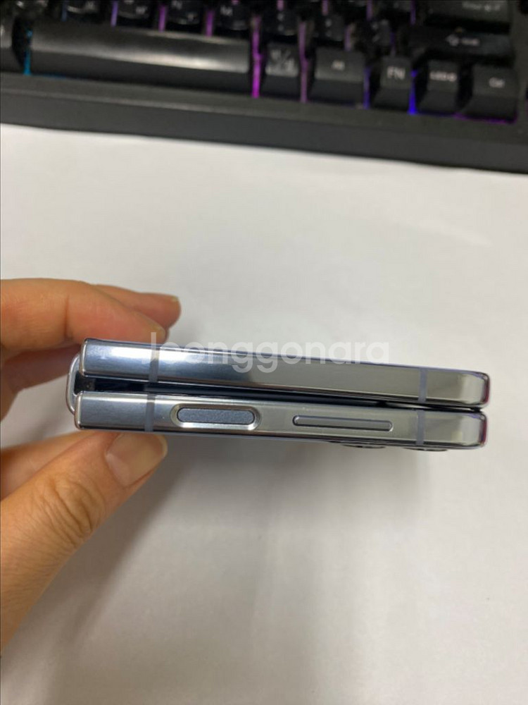 SK 갤럭시Z플립4 블루 외관깨끗 256G 무잔상급 점--8