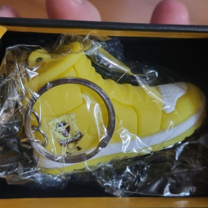 스폰지밥 에디션 톰과제리 나이키 신발 피규어 키링