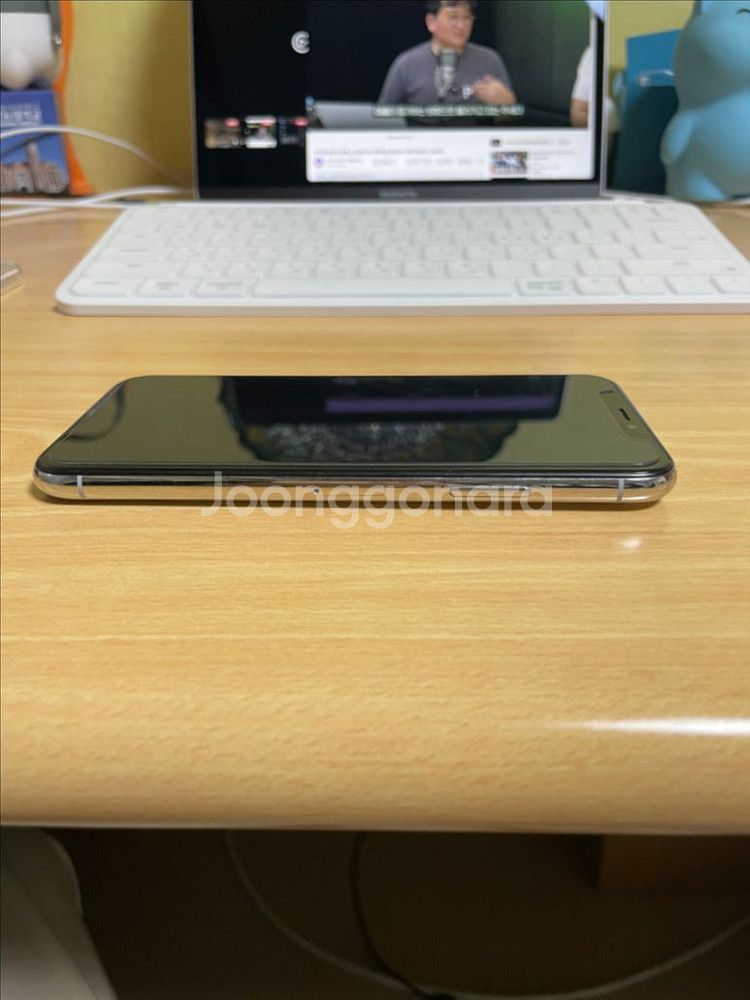아이폰 XS 64GB A급 사설 수리--6