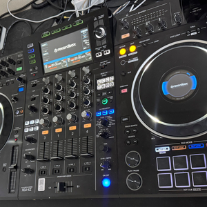 XDJ-XZ