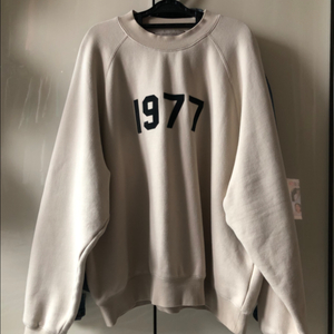 피어오브갓 에센셜 1977 맨투맨 M