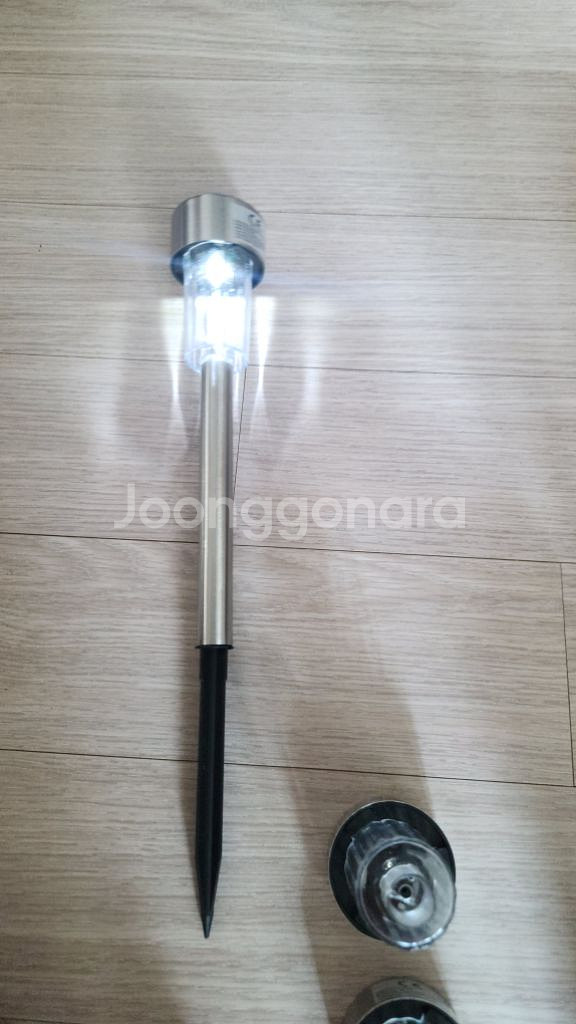 태양광 정원등 조명 스틸 10개 2.5만입니다.--1