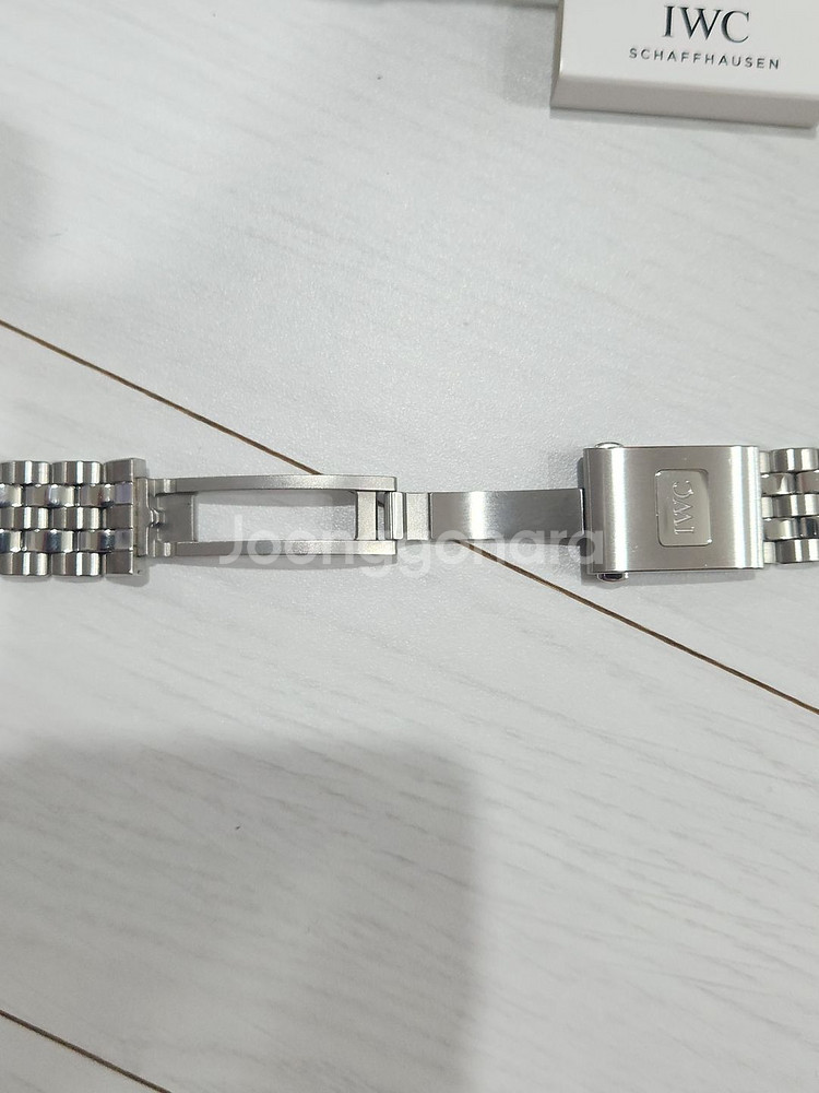 IWC 파일럿 크로노그래프 43 브레이슬릿 판매합니다.--4