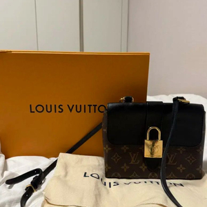 루이비통 록키bb 최저가 넘겨요 상태최상