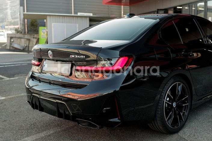 BMW M340i LCI 2 순정 리어 스포일러--1