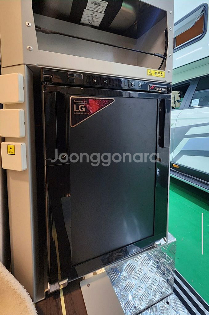 봉고3 워크스루밴 캠핑카--9
