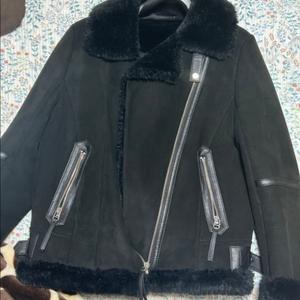 리스트 무스탕