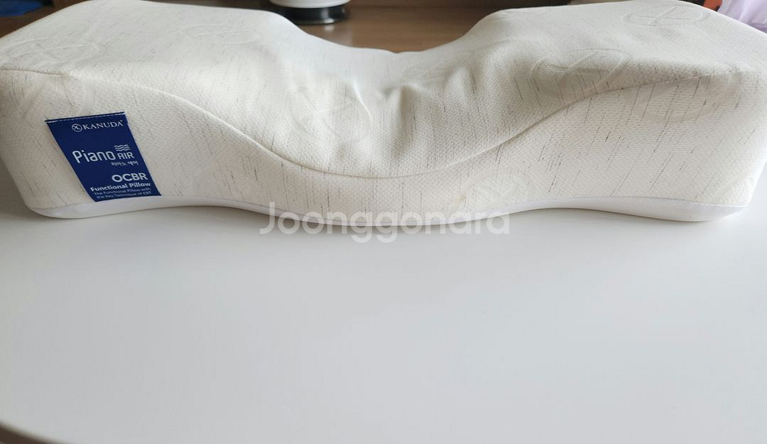 목과 어깨를 위한 가누다 피아노 에어 목베개 팔아요--0