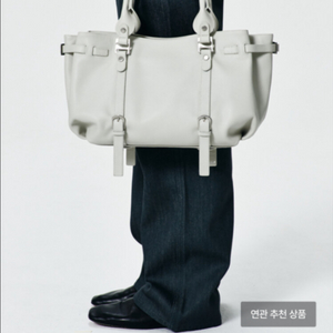 ahni 아니 Ruskin tote bag_white