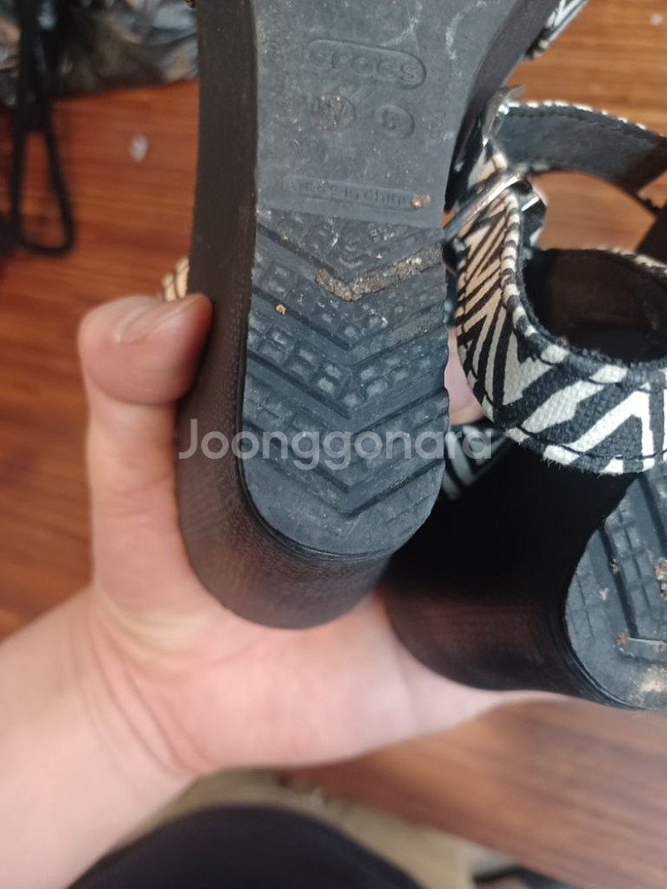 크록스 지브라 웨지힐 w8 250--4