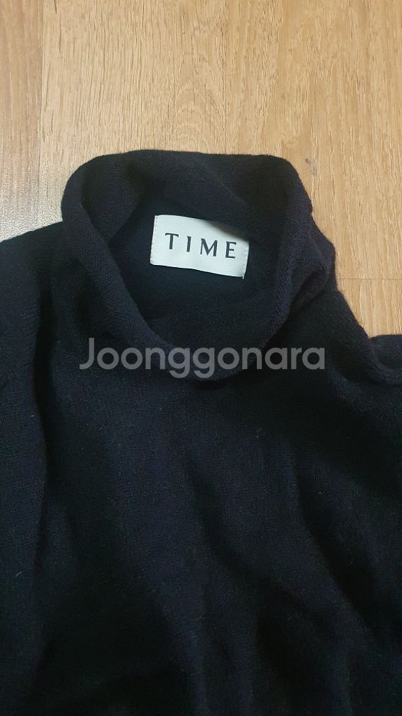 한섬타임 캐시미어100%반목폴라니트반팔티85--1