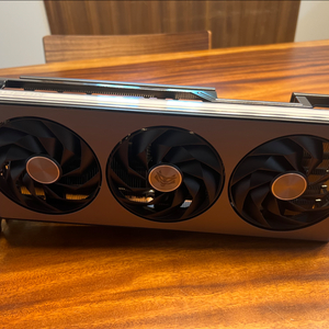 SAPPHIRE RX 7900 GRE Nitro+
