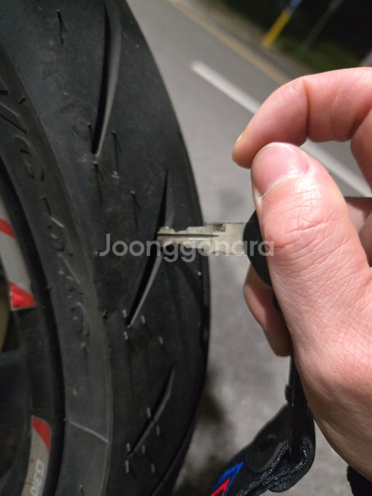 상태좋은 BMW G310R 판매합니다--8