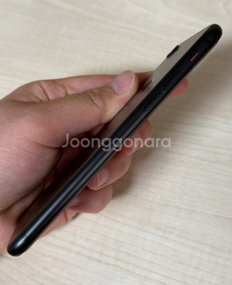 아이폰7 매트블랙 256GB 86% 찍힘없습니다--3