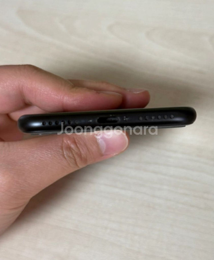 아이폰7 매트블랙 256GB 86% 찍힘없습니다--4