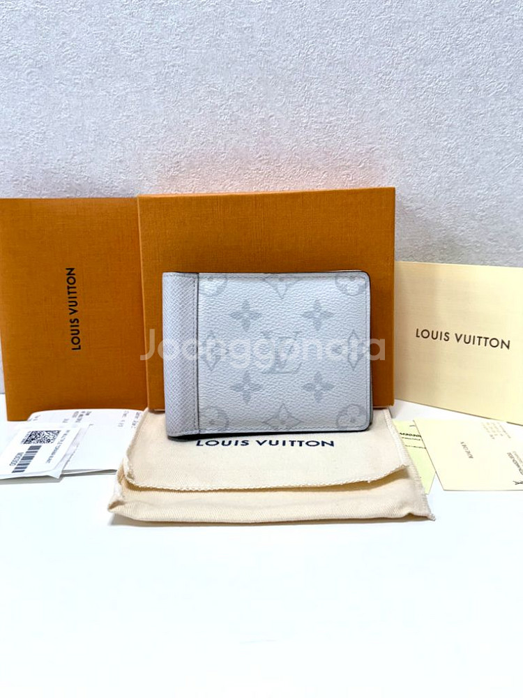 (백화점)루이비통 안타르티카 모노그램 반지갑 화이트--9