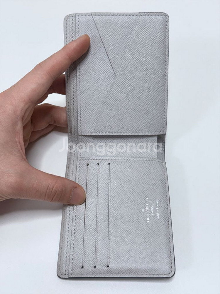 (백화점)루이비통 안타르티카 모노그램 반지갑 화이트--4