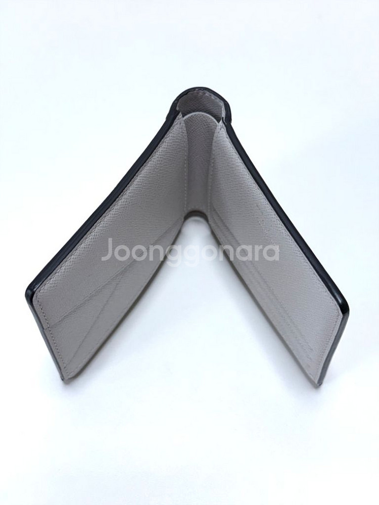 (백화점)루이비통 안타르티카 모노그램 반지갑 화이트--6